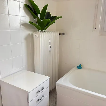 Drei- Self Check-in, In Suedbahnhof *